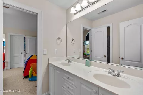 Bath - 127 Headwaters Dr, Hampstead, NC 28443 photo 6 of 6
