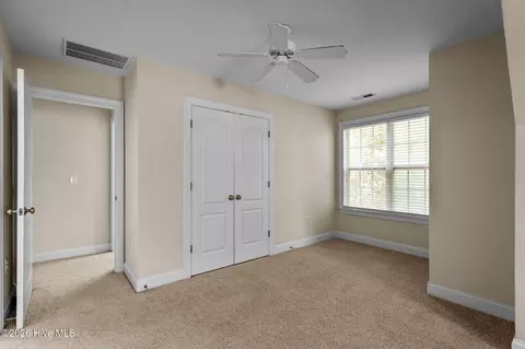 Bedroom - 127 Headwaters Dr, Hampstead, NC 28443 photo 6 of 9