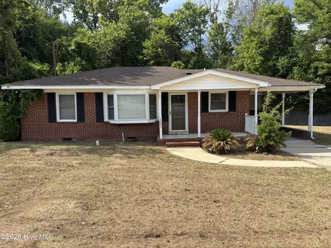 1202 W Howard Ave, Tarboro, NC 27886
