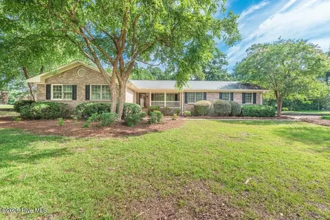 247 Wannamaker Dr, Barnwell, SC 29812