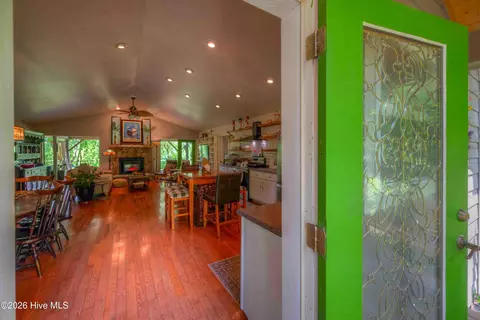 Entry Way - 365 Roberson Rd, Murphy, NC 28906 photo 1 of 1