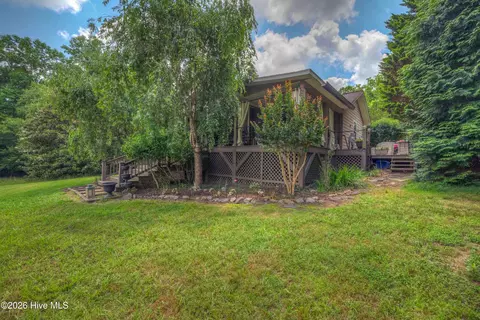Exterior - 365 Roberson Rd, Murphy, NC 28906 photo 7 of 30