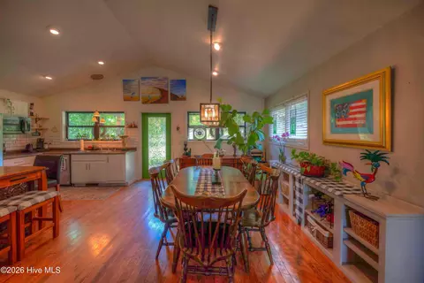 Dining - 365 Roberson Rd, Murphy, NC 28906 photo 2 of 2