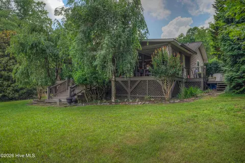Exterior - 365 Roberson Rd, Murphy, NC 28906 photo 6 of 30