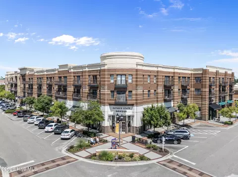 6831 Main St UNIT 232, Wilmington, NC 28405
