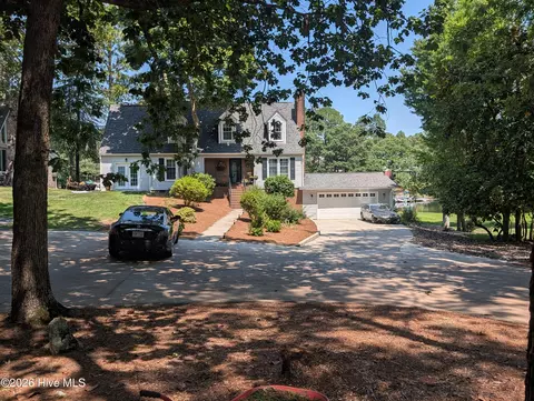 138 Overlook Dr, Seven Lakes, NC 27376