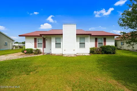 1388 Halltown Rd, Jacksonville, NC 28546