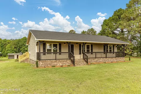 358 White Flash Rd, Mount Olive, NC 28365