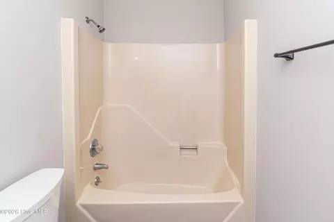 Bath - 358 White Flash Rd, Mount Olive, NC 28365 photo 3 of 4
