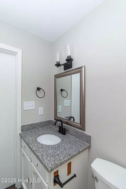 Bath - 358 White Flash Rd, Mount Olive, NC 28365 photo 4 of 4