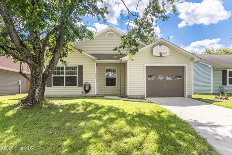 3110 Gaitway Ct, Jacksonville, NC 28540