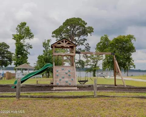 131 Deepwater Dr, Stella, NC 28582 photo 14