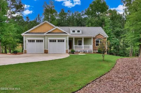 125 Esmont Dr, Mccormick, SC 29835