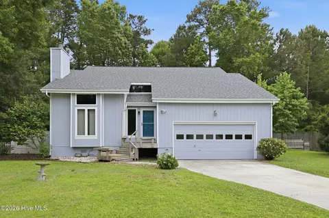 115 N Harbor Dr, Beaufort, NC 28516