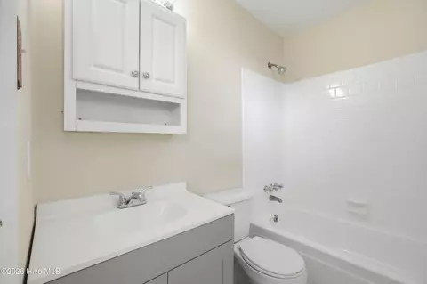 Bath - 3606 Greiner Dr, Augusta, GA 30906 photo 1 of 2