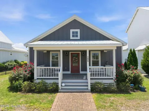 208 Ward Rd, Swansboro, NC 28584