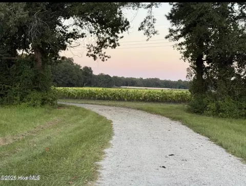 1337 Off Sr 1337 On, Pollocksville, NC 28573