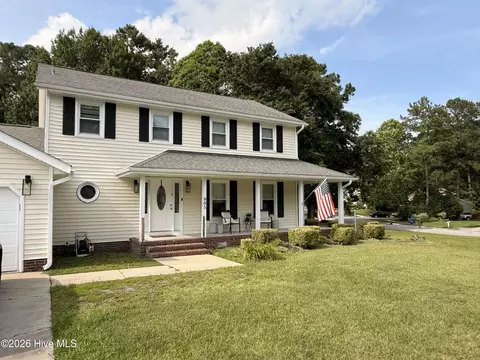 905 Welsh Ln, Jacksonville, NC 28546