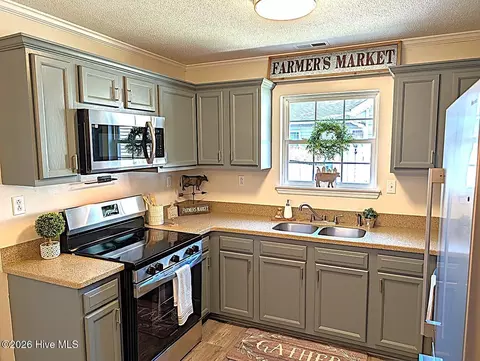 Kitchen - 1024 Spring Villa Dr, Jacksonville, NC 28540 photo 1 of 3