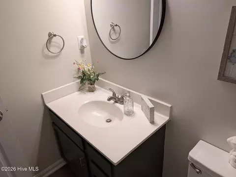 Bath - 1024 Spring Villa Dr, Jacksonville, NC 28540 photo 2 of 4