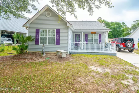 130 NE 11th St, Oak Island, NC 28465