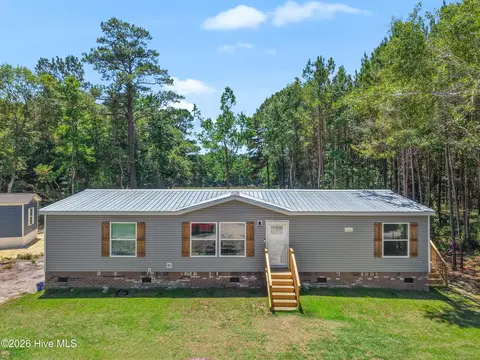 1359 Sweet Water Ln, Supply, NC 28462