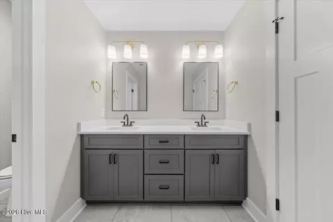 Bath - 439 E Philadelphia Ave, Pinebluff, NC 28373 photo 2 of 5