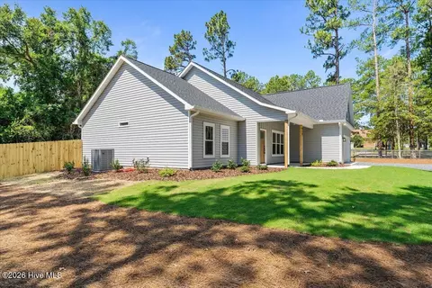 Exterior - 439 E Philadelphia Ave, Pinebluff, NC 28373 photo 2 of 8