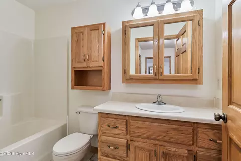Bath - 85 Sunray Cir, Murphy, NC 28906 photo 4 of 8