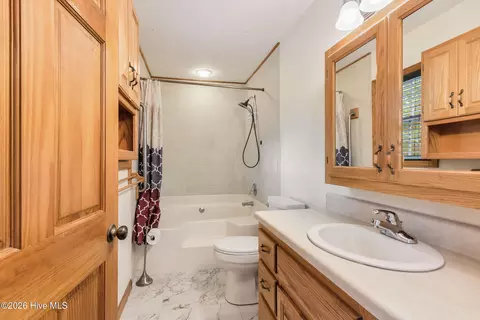 Bath - 85 Sunray Cir, Murphy, NC 28906 photo 1 of 8
