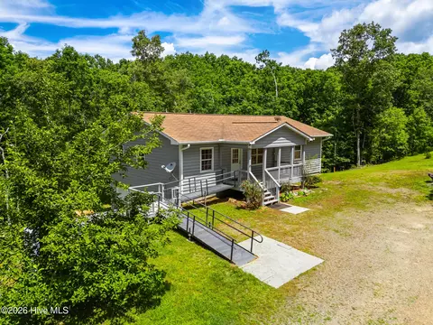 Exterior - 85 Sunray Cir, Murphy, NC 28906 photo 2 of 17