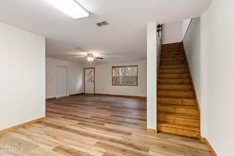 Living - 85 Sunray Cir, Murphy, NC 28906 photo 7 of 13