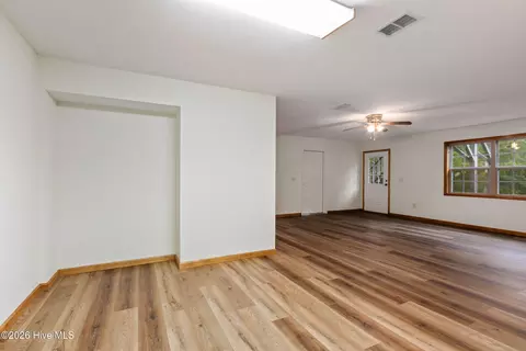 Living - 85 Sunray Cir, Murphy, NC 28906 photo 8 of 13
