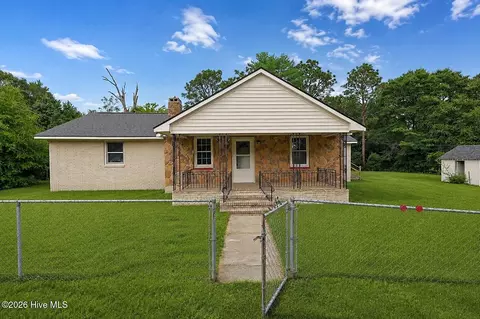 163 E Hudson Ln, Fayetteville, NC 28306