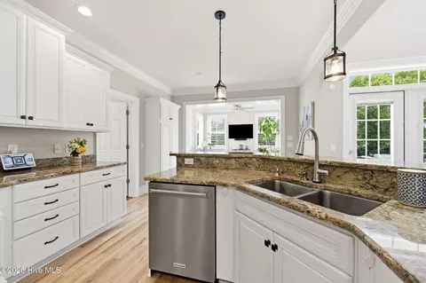 Kitchen - 102 N Stargazer Ct, Hampstead, NC 28443 photo 2 of 6