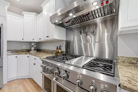 Kitchen - 102 N Stargazer Ct, Hampstead, NC 28443 photo 6 of 6