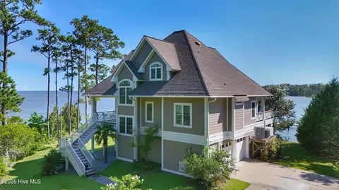 166 Orchard Point Rd, Oriental, NC 28571