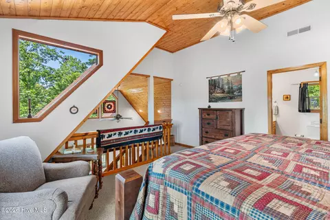Bedroom - 198 Monarch Butterfly Trl, Murphy, NC 28906 photo 6 of 6