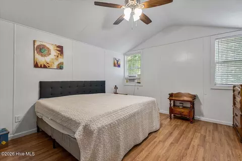 Bedroom - 5620 Candy Mountain Rd, Murphy, NC 28906 photo 1 of 6