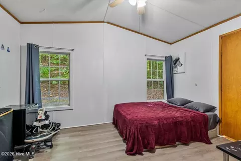 Bedroom - 5620 Candy Mountain Rd, Murphy, NC 28906 photo 3 of 6