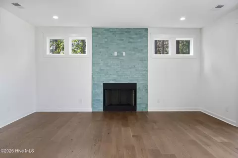 Living - 2 Innisbrook Pl, Pinehurst, NC 28374 photo 3 of 4