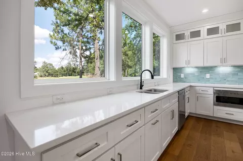 Kitchen - 2 Innisbrook Pl, Pinehurst, NC 28374 photo 6 of 6