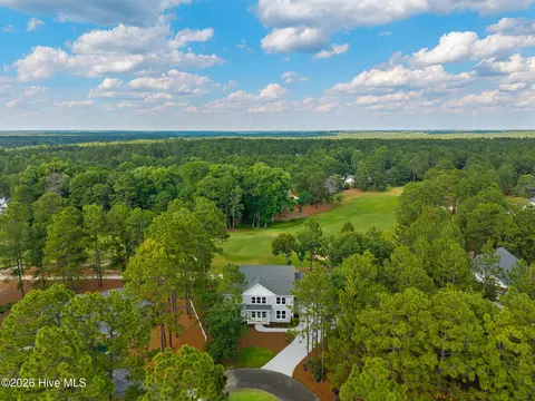 2 Innisbrook Pl, Pinehurst, NC 28374