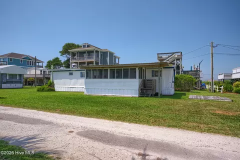 107 Phil Harris Ln, North Topsail Beach, NC 28460