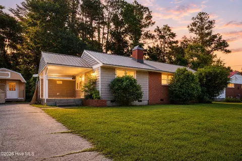 604 Jarman St, Jacksonville, NC 28540