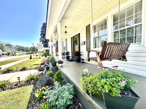 Exterior - 588 Second St, Ayden, NC 28513 photo 3 of 8