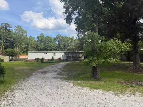 1916 Daniel Boone Trl, Wilmington, NC 28411