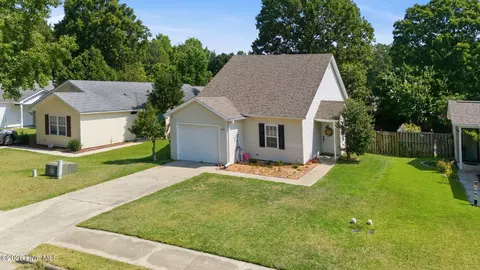 3714 Elizabeth Ave, New Bern, NC 28562