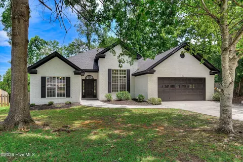 202 Sussex Ct, Evans, GA 30809