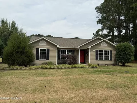 440 Larry Ln, Greenville, NC 27858